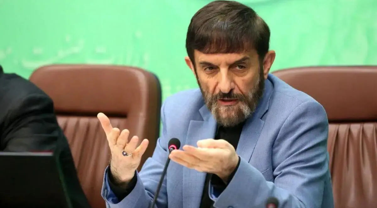 (ویدئو) آقامحمدی: نفت را زیر زمین نگه داشتید، در زمستان گاز نداریم، در تابستان برق نداریم!