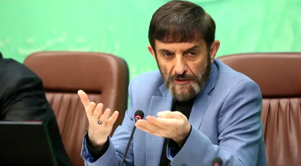 (ویدئو) آقامحمدی: نفت را زیر زمین نگه داشتید، در زمستان گاز نداریم، در تابستان برق نداریم!