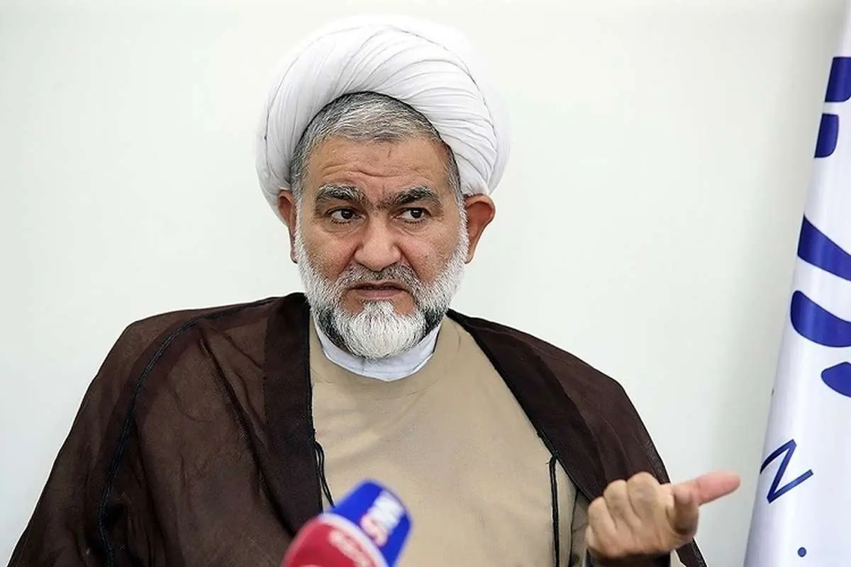 تکذیب سفر رئیسجمهور با ۵۰۰ محافظ به پرند