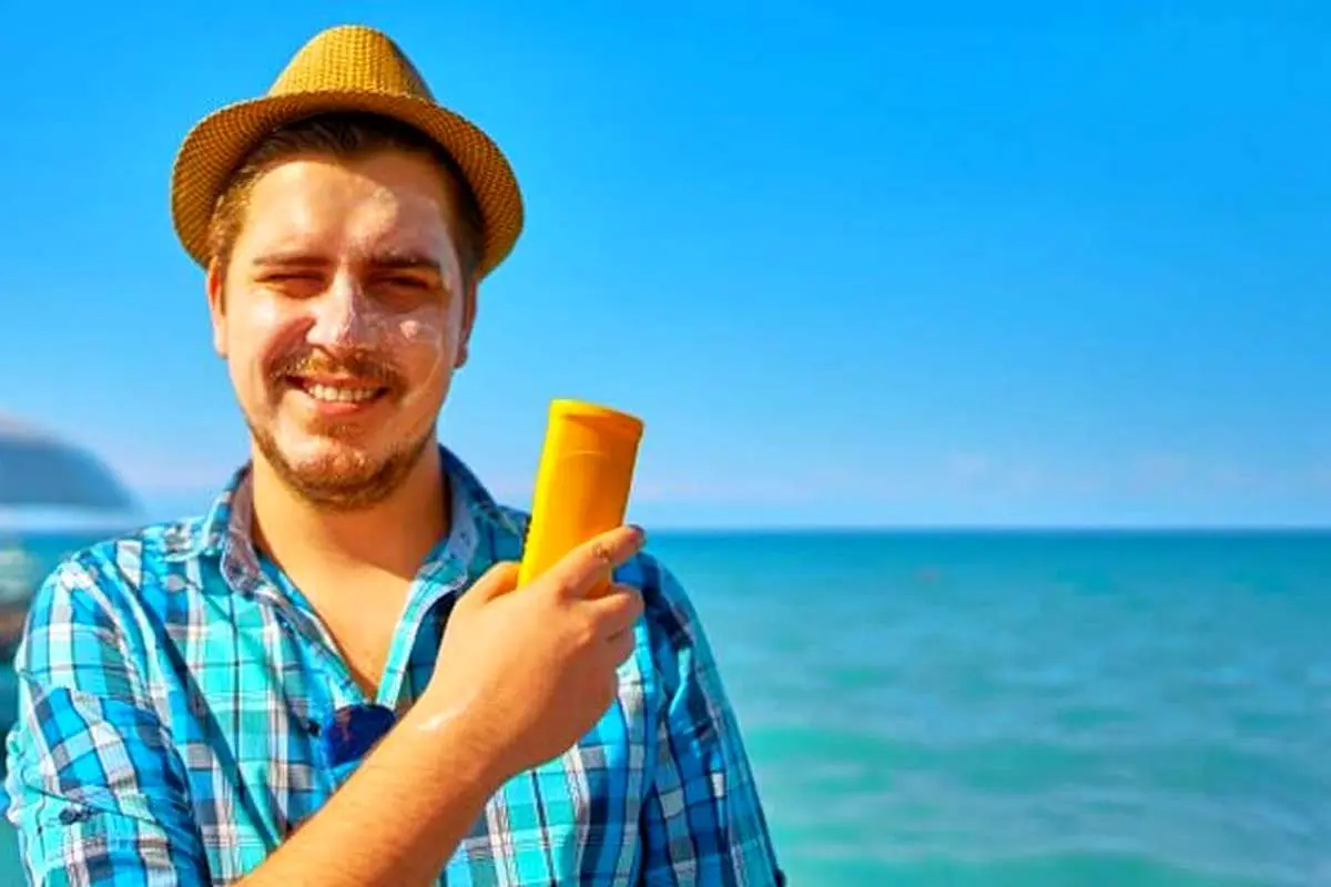 چند نوبت در روز از ضدآفتاب استفاده کنیم؟