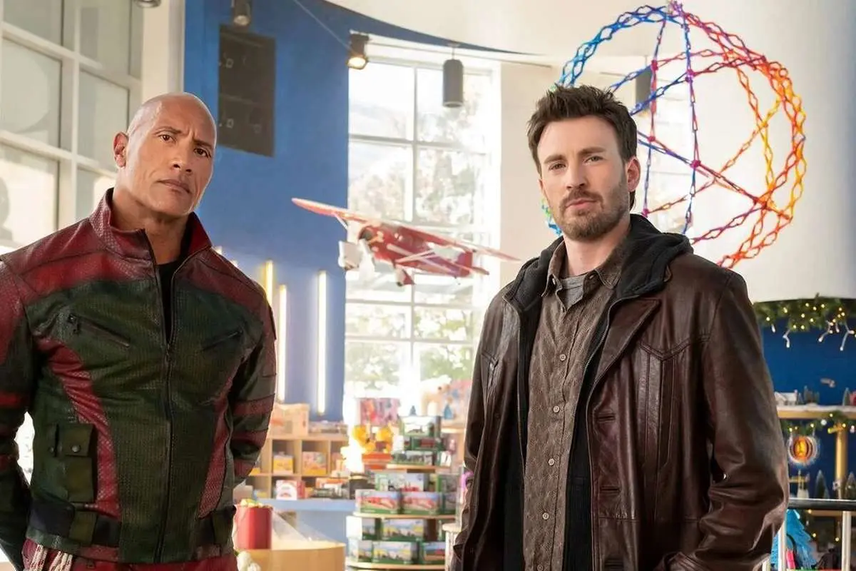 تاریخ اکران فیلم Red One با بازی دواین جانسون و کریس ایوانز