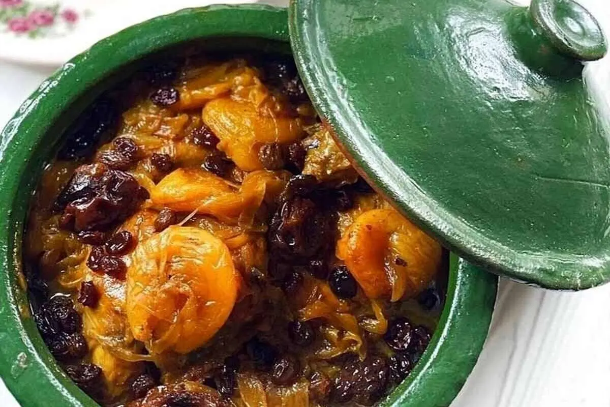 شیرین خورش گیلانی را با این روش ویژه بپزید