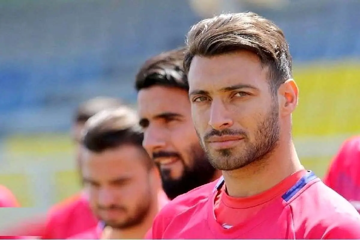 طعنه خلیلزاده به دبیر: بهتر است هر کس حد خودش را بداند و بعد در مورد فوتبال صحبت کند
