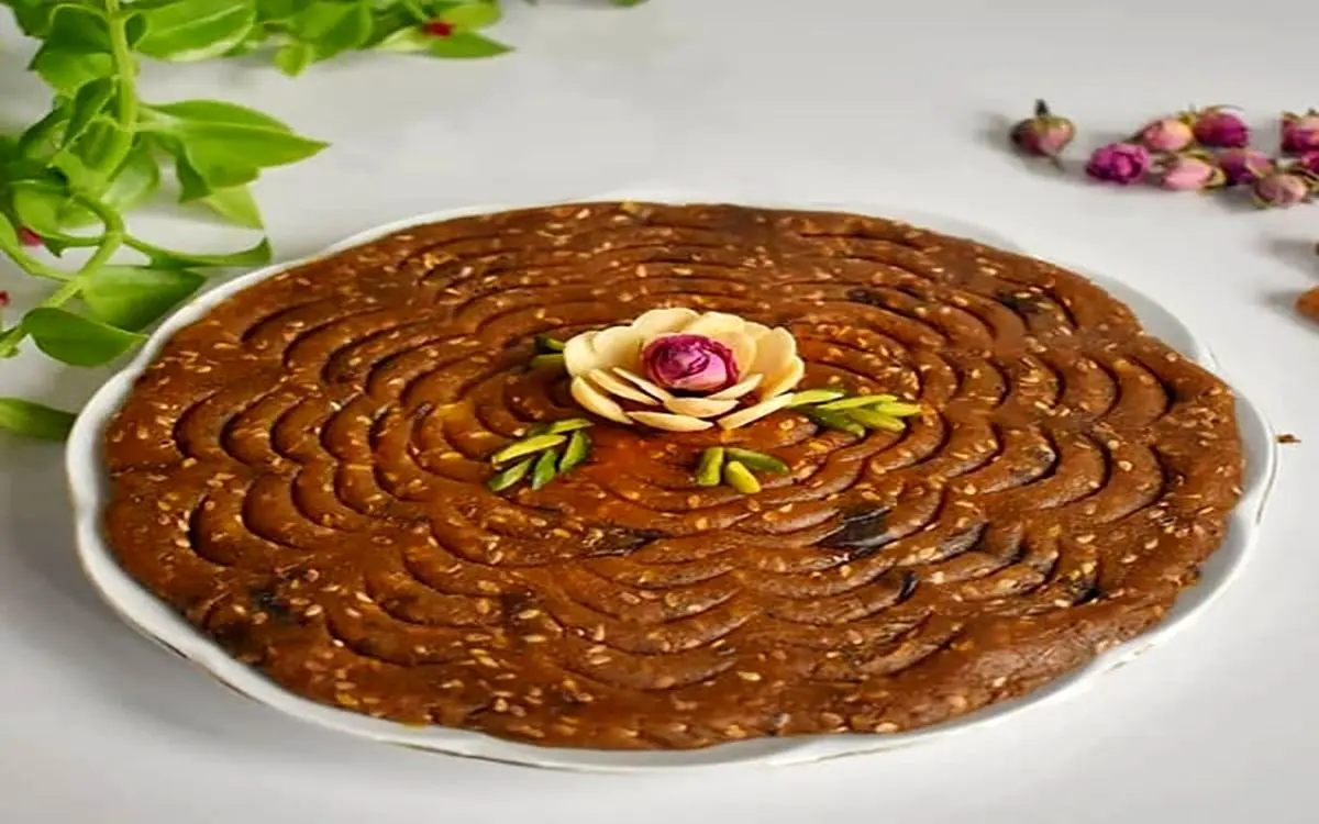طرز تهیه حلوا خرما به روش جنوبی‌ها؛ مرحله به مرحله با نکات ریز