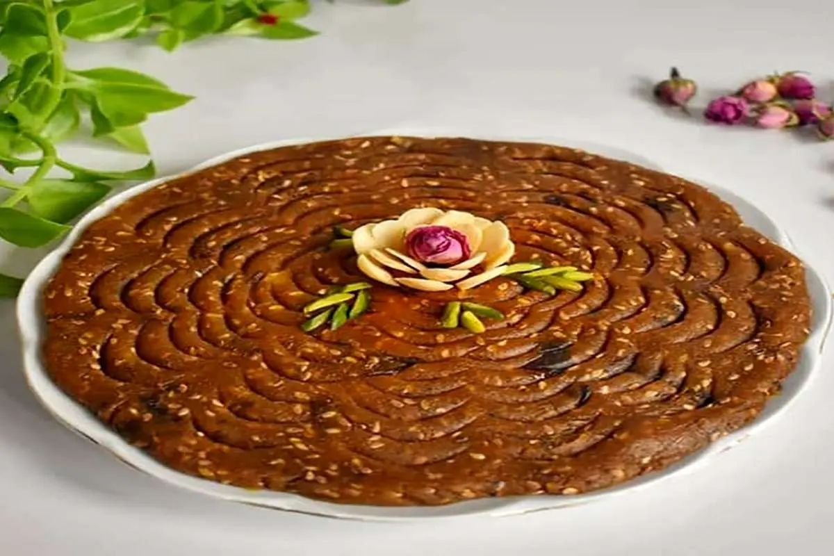 طرز تهیه حلوا خرما به روش جنوبیها؛ مرحله به مرحله با نکات ریز