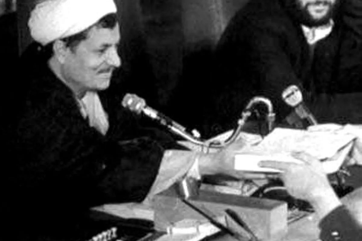 عکس قدیمی از متکی در کنار هاشمی