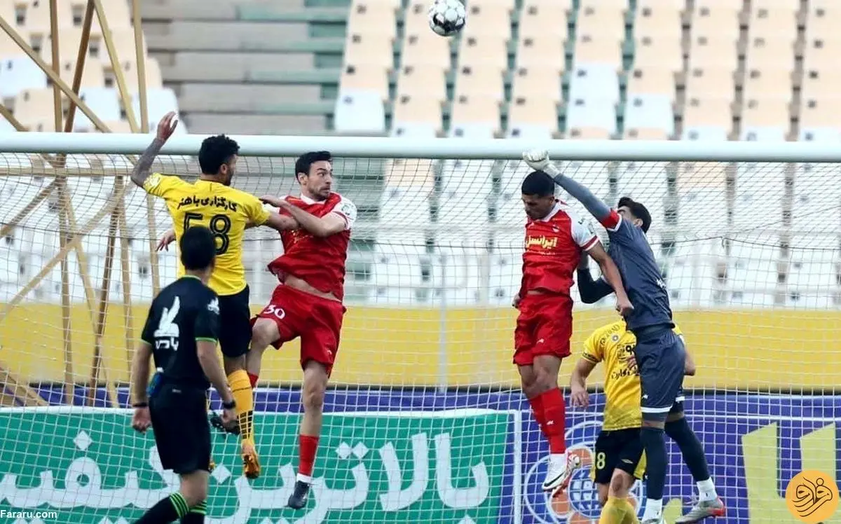اصلاح قرارداد ۲ بازیکن سپاهان و یک پرسپولیسی