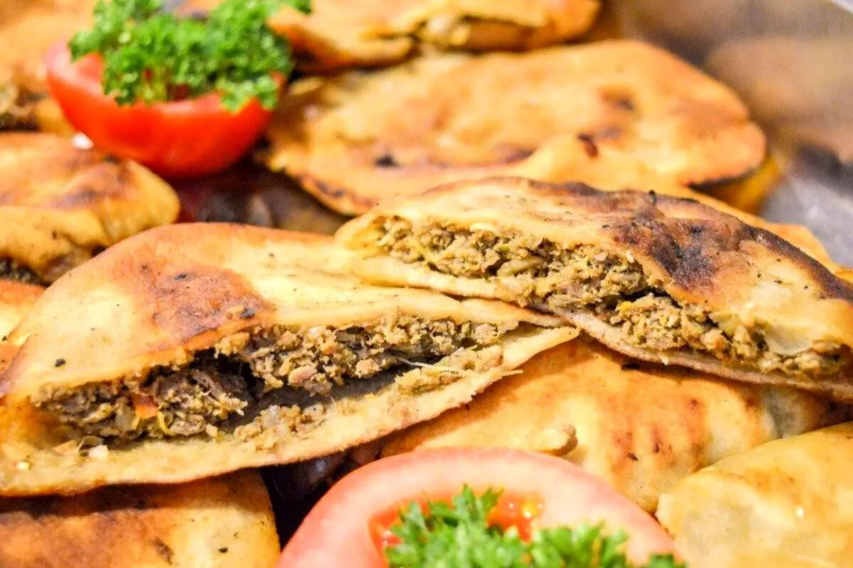 این ساندویچ عربی خوشمزه را به راحتی در منزل درست کنید
