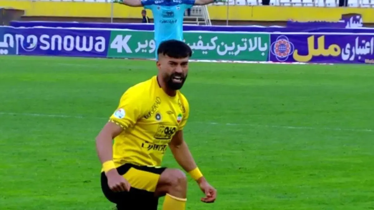 (ویدیو) گل اول سپاهان به هوادار توسط رامین رضائیان