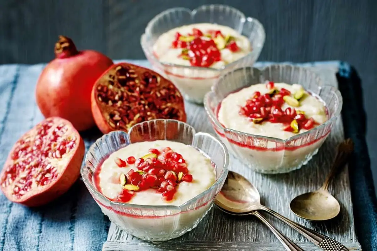طرز تهیه دسر ماست و انار یخچالی؛ خوشمزه و مجلسی
