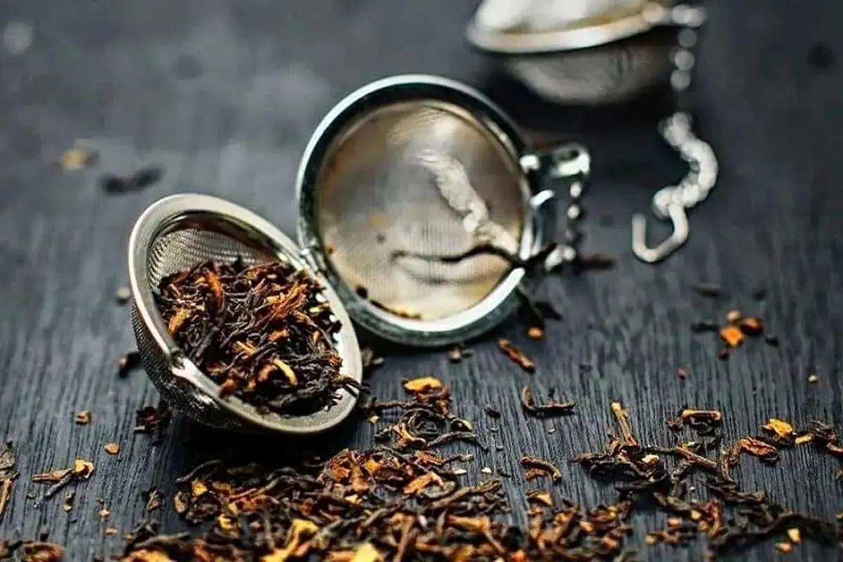 به این دلایل تفاله چای را دور نریزید!