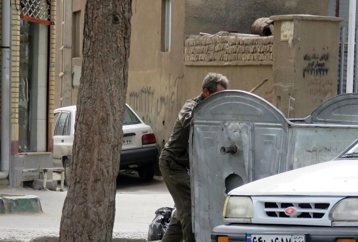 شبی ۲ میلیون درآمد زباله‌گردی