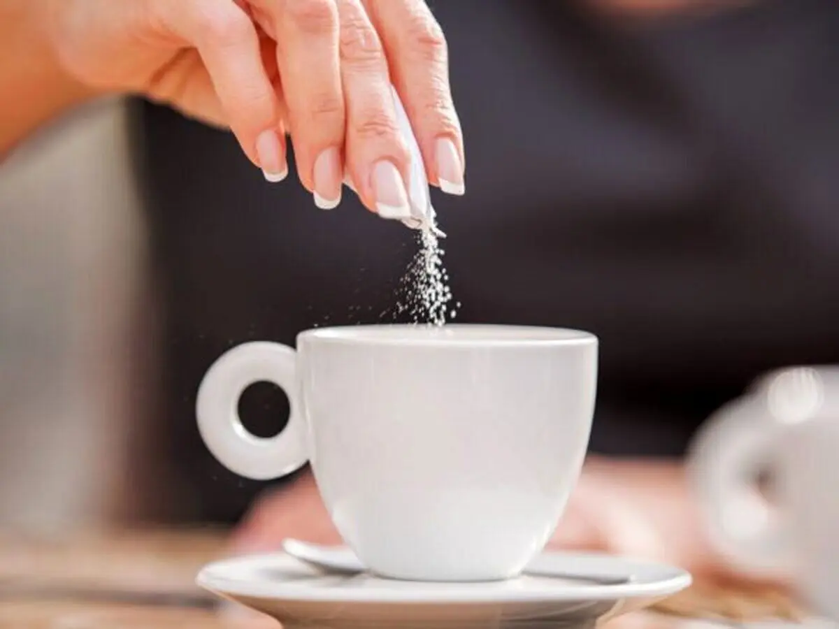 ۶ راهکار برای مهار میل مصرف شیرینی و شکر