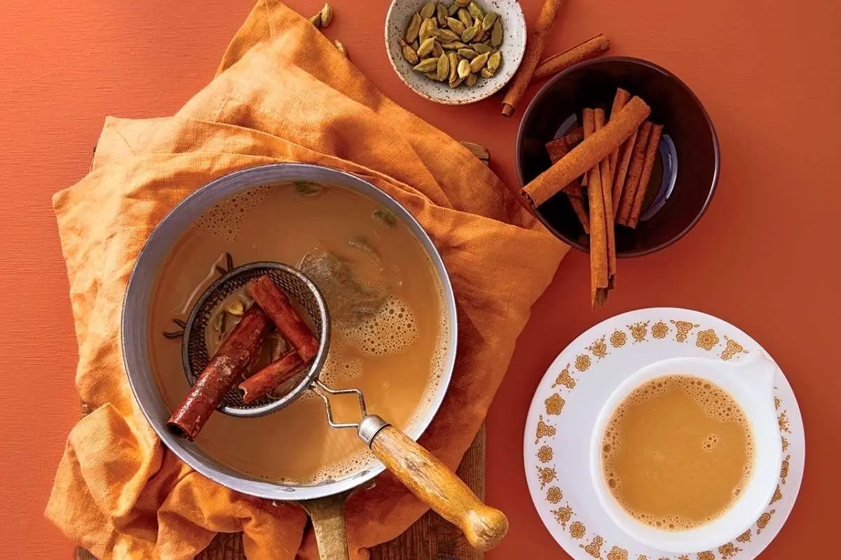 چای ماسالای اصیل هندی اینجوری درست می‌شود! خوشمزه و پرفایده!