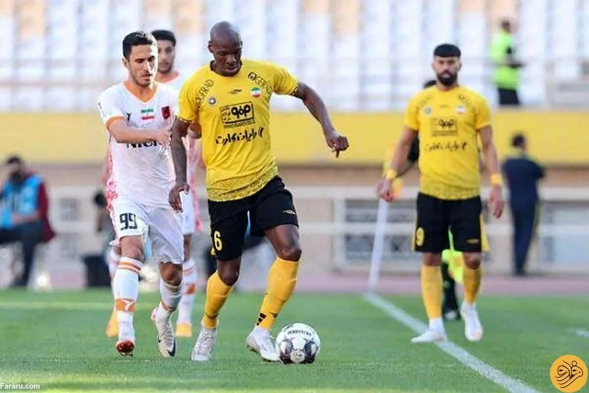 غیبت ۱۰ بازیکن اصلی سپاهان