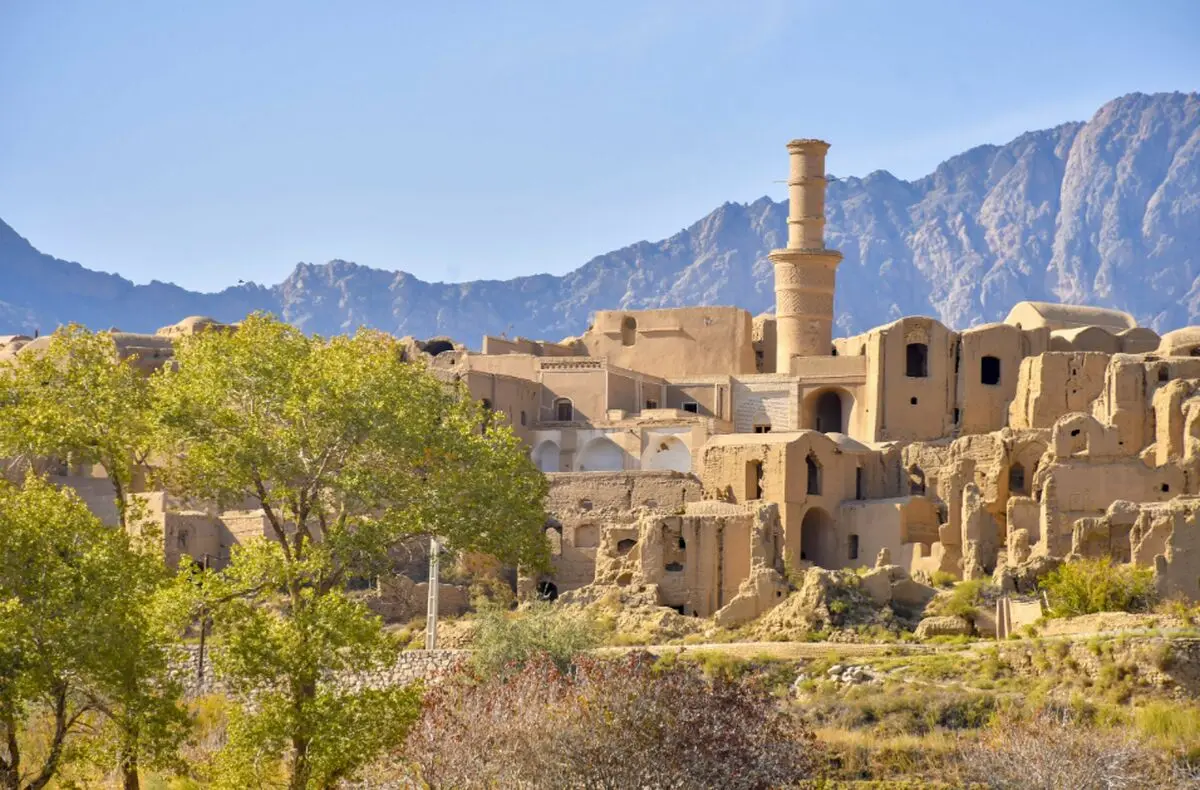 خرانق، مقصد گردشگری زمستانی با ۴۵۰۰ سال قدمت