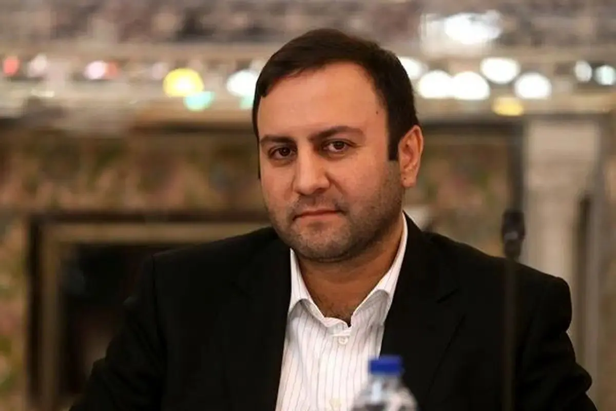 پیرهادی: برخورد فراجا محدود شده؛ صرفا هنگام برهنگی و عریانی دخالت می‌کند