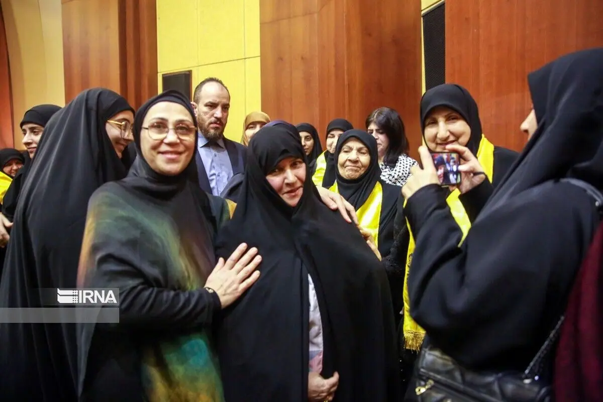 (تصاویر) جمیله علم الهدی در همایش زنان تاثیرگذار جبهه مقاومت