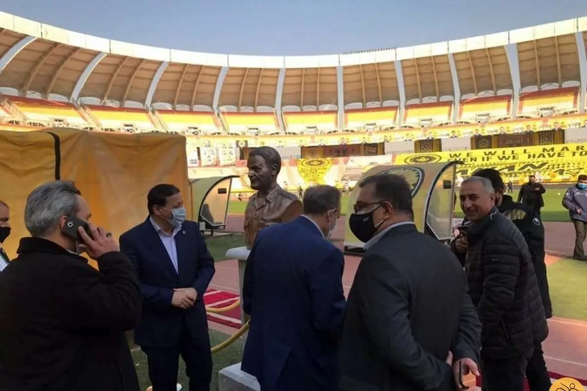 سردیس سردار سلیمانی و میزبانی سپاهان از الهلال