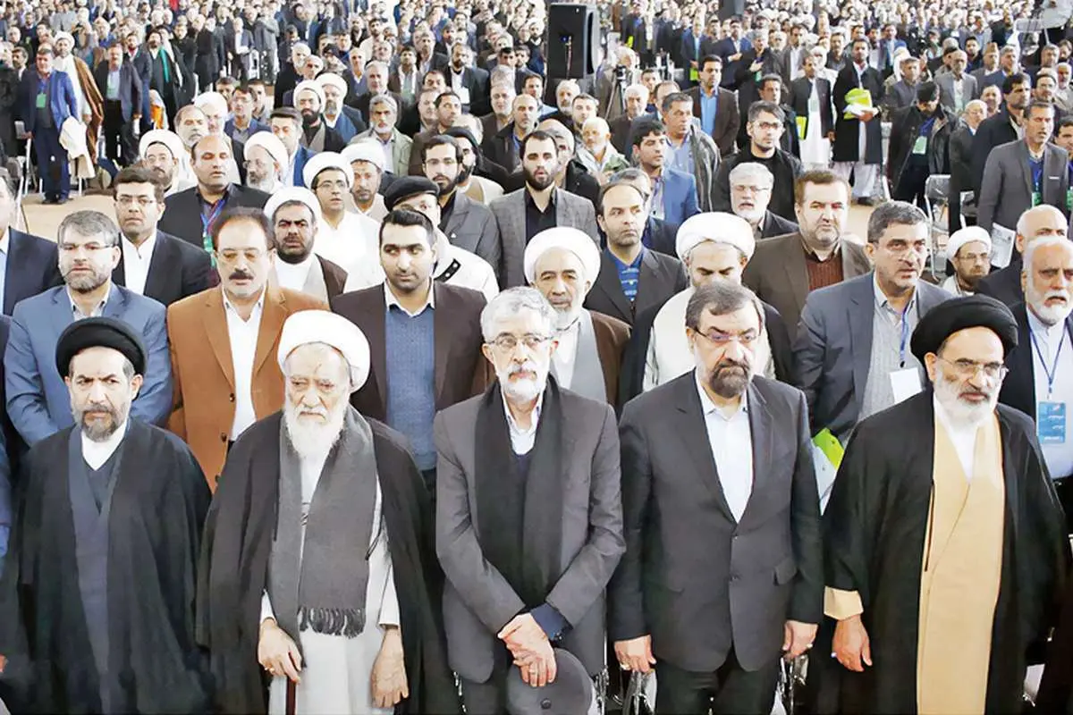 شروع حملات اعضای جبهه پایداری به اصولگرایان؛ از لاریجانی تا باهنر