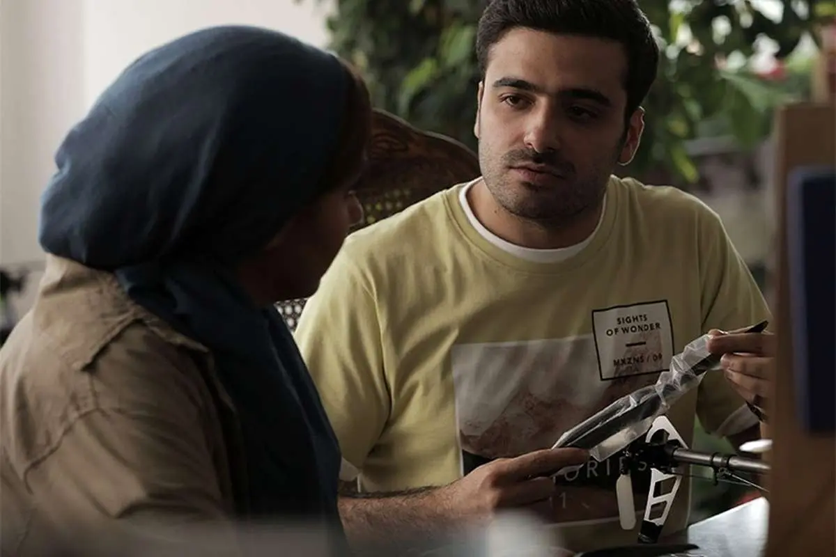 کودکی بازیگر «زخم کاری» در «سرزمین مادری»/ بیلبورد‌های «گناه فرشته» هم تبلیغاتی شد!