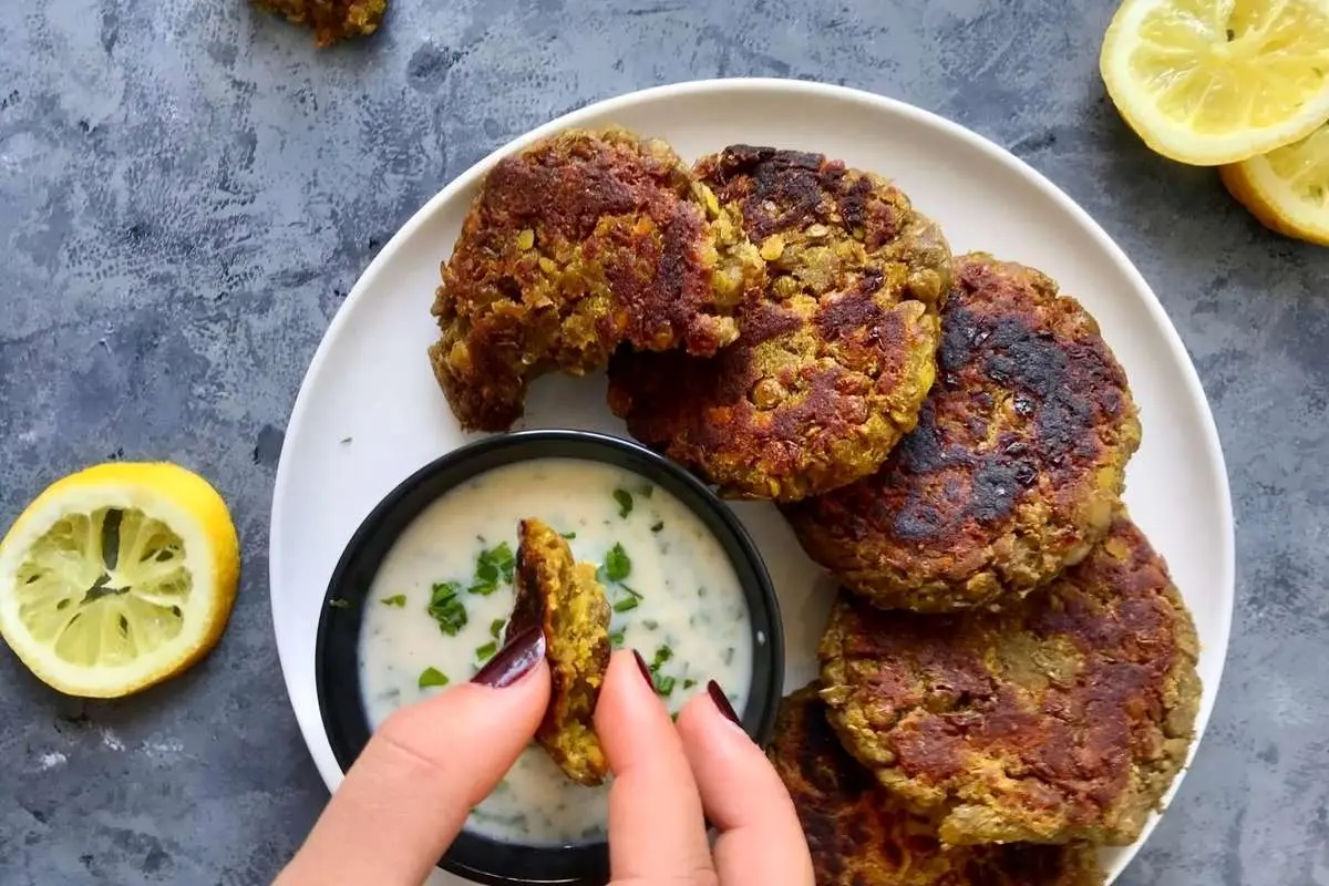 طرز تهیه شامی عدس خانگی؛ یک غذای گیاهی و دلچسب