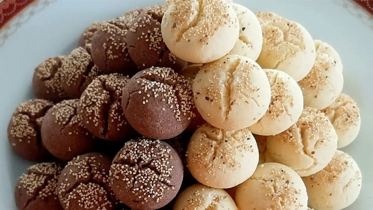 طرز تهیه شیرینی نان قندی قزوین