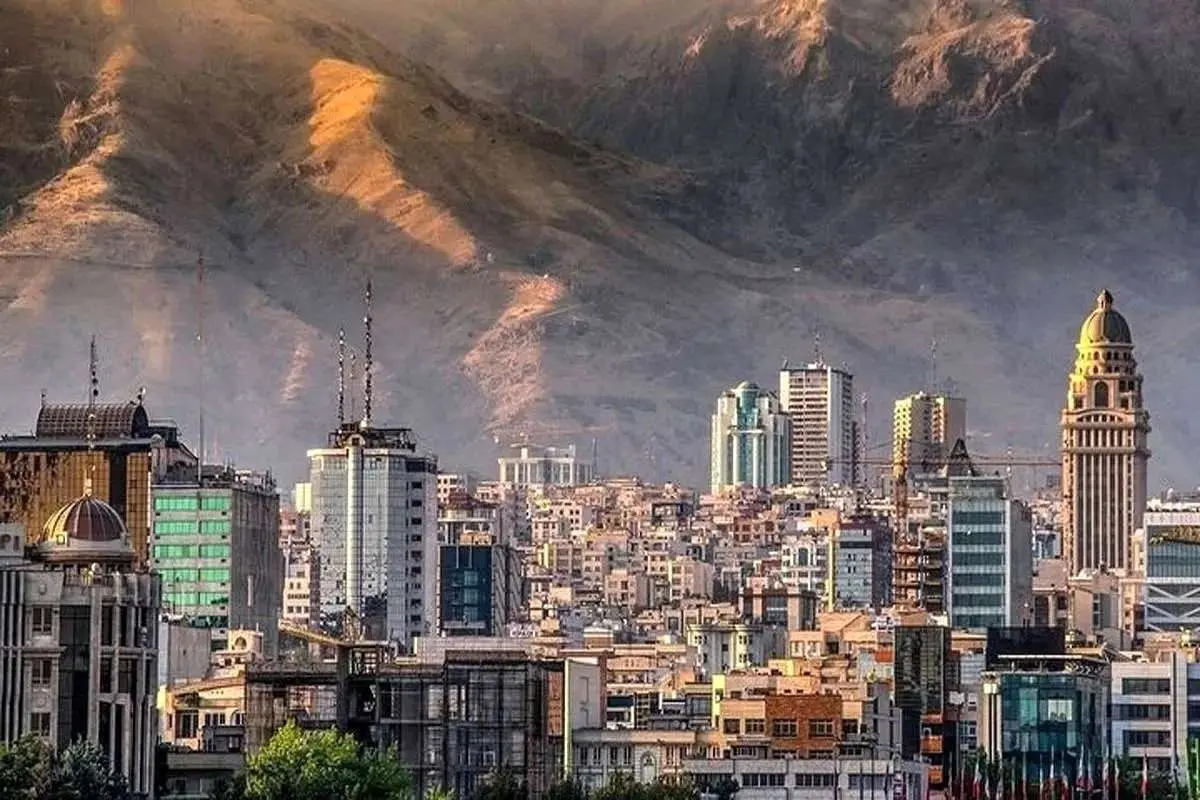 خزان مسکن ملی در پایان پاییز