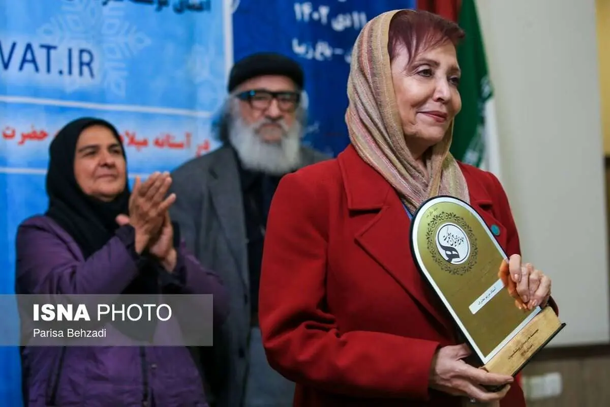 (تصاویر) مراسم تجلیل از هنرمندان پیشکسوت متولد دی