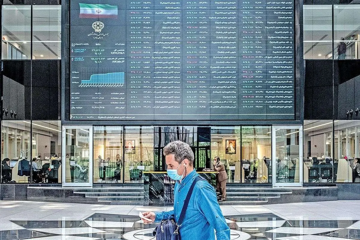 سردرگمی سهامداران در تالار شیشهای