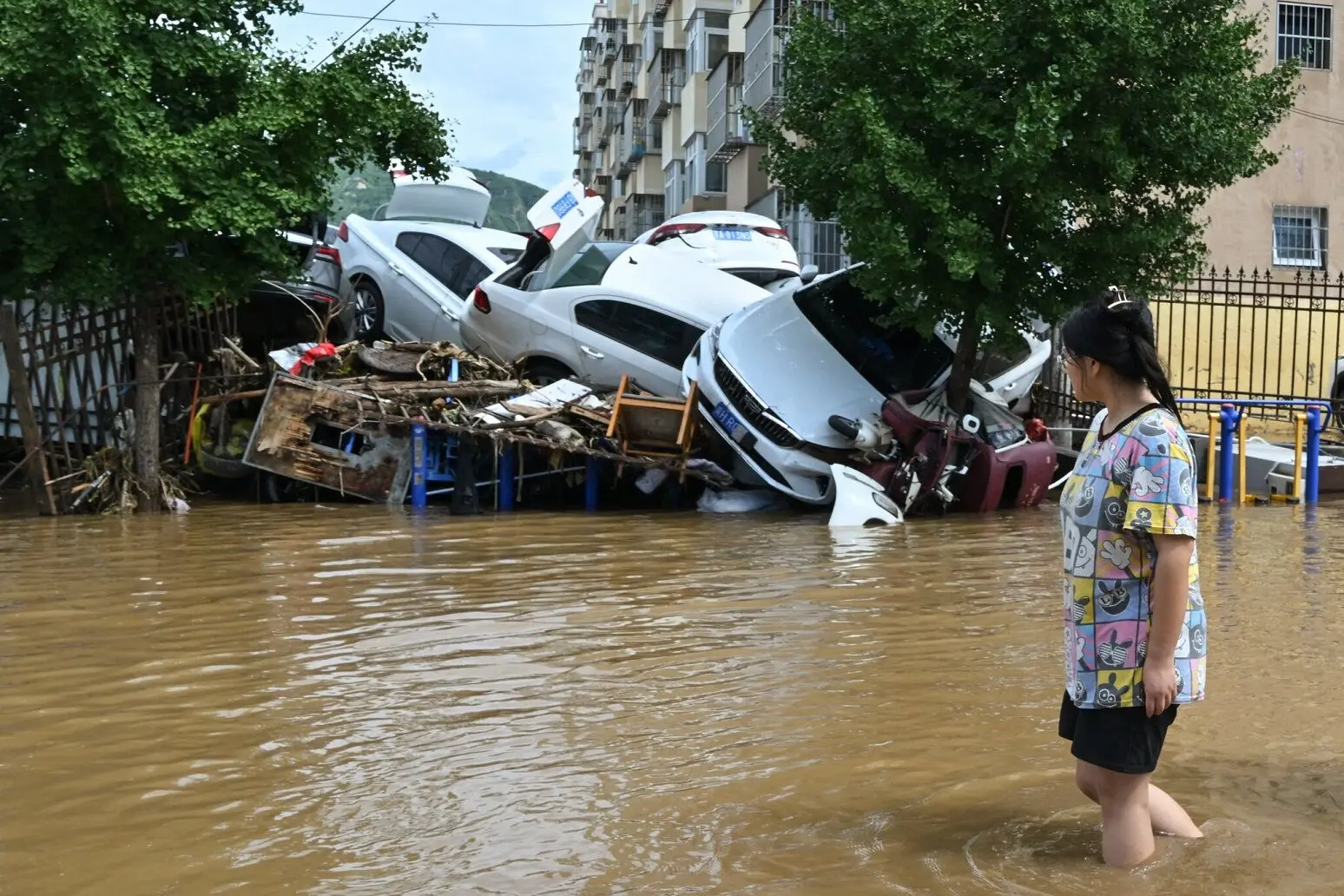 سیل خیابان‌های شهر کینژو چین را زیر آب برد