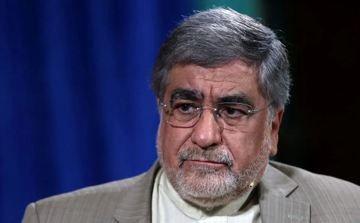 علی جنتی: برخی افراد فسادشان بارز است، اما یکباره تایید صلاحیت می‌گیرند!