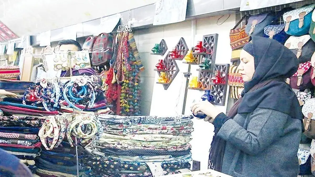 کار زیر نگاه‌های سنگین؛ روایت زنان شاغل در بازار سنتی