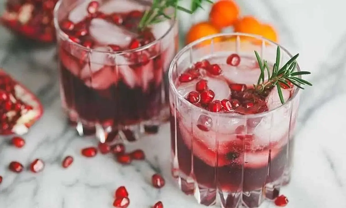 طرز تهیه کوکتل انار به ۶ روش مختلف؛ ساده و خوشمزه