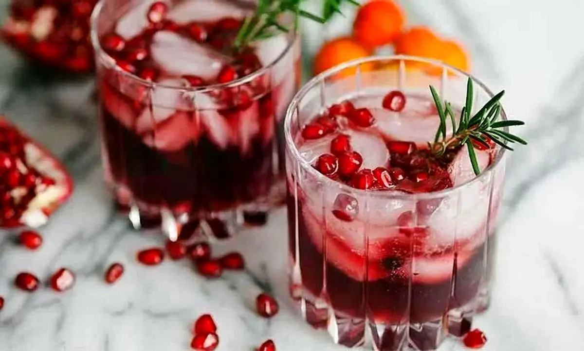 طرز تهیه کوکتل انار به ۶ روش مختلف؛ ساده و خوشمزه