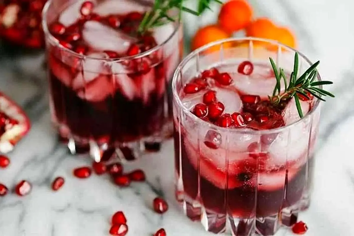 طرز تهیه کوکتل انار به ۶ روش مختلف؛ ساده و خوشمزه