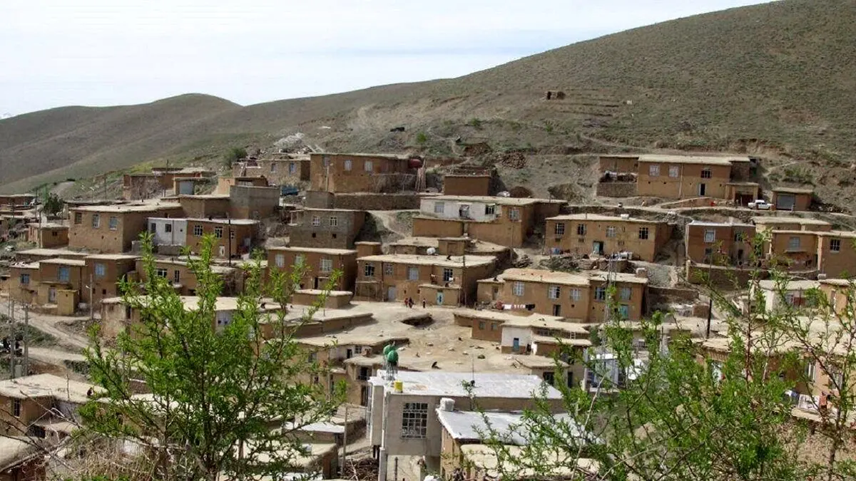 (تصاویر) روستایی عجیب در البرز که جزو نقشه ایران نیست!