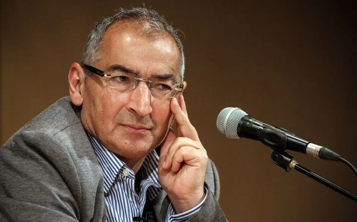 کیهان: زیباکلام کودن است؛ خدا به داد دانشجویانش برسد
