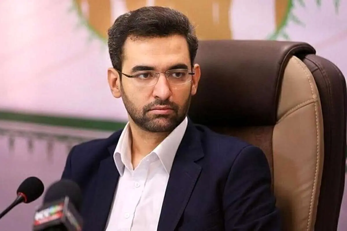 کنایه آذری جهرمی به انتقادات صدا و سیما از احمدی نژاد