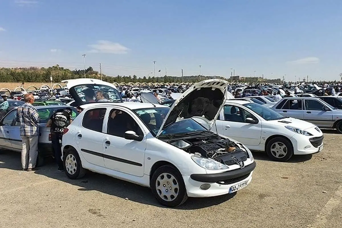 قیمت محصولات ایرانخودرو امروز سهشنبه ۱۹ دی ۱۴۰۲/ تداوم گرانی در بازار خودرو