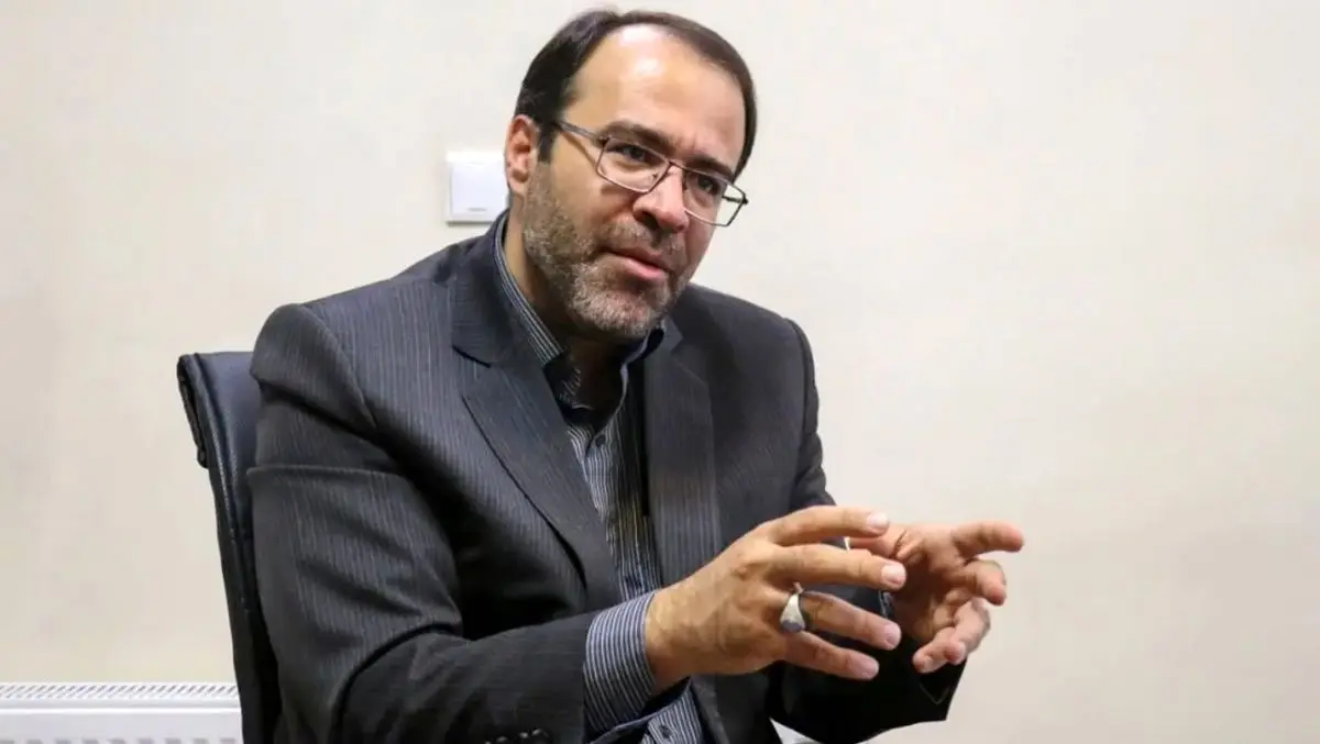 طغیانی، نماینده اصفهان: امروز مردم نیازمند پارتی برای تأمین بلیت اتوبوس هستند!