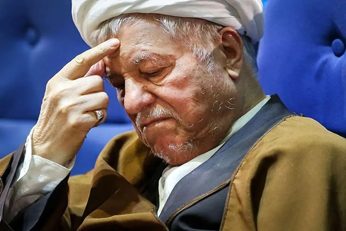 حمله‌ی کیهان به آیت‌الله هاشمی: نیست که ببیند روزگار آینده، همچنان روزگار قدرت نظامی است!