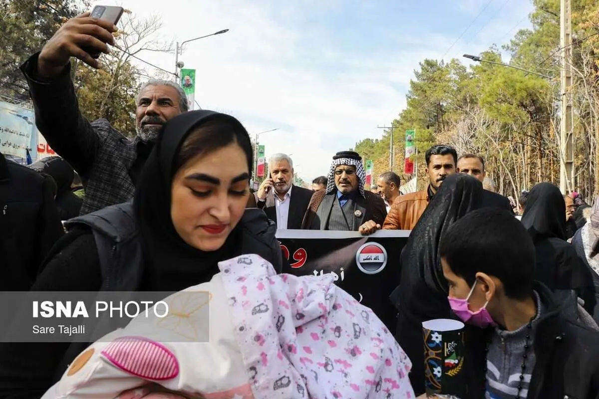 (تصاویر) مراسم سالگرد سردار سلیمانی ساعاتی قبل از انفجار تروریستی