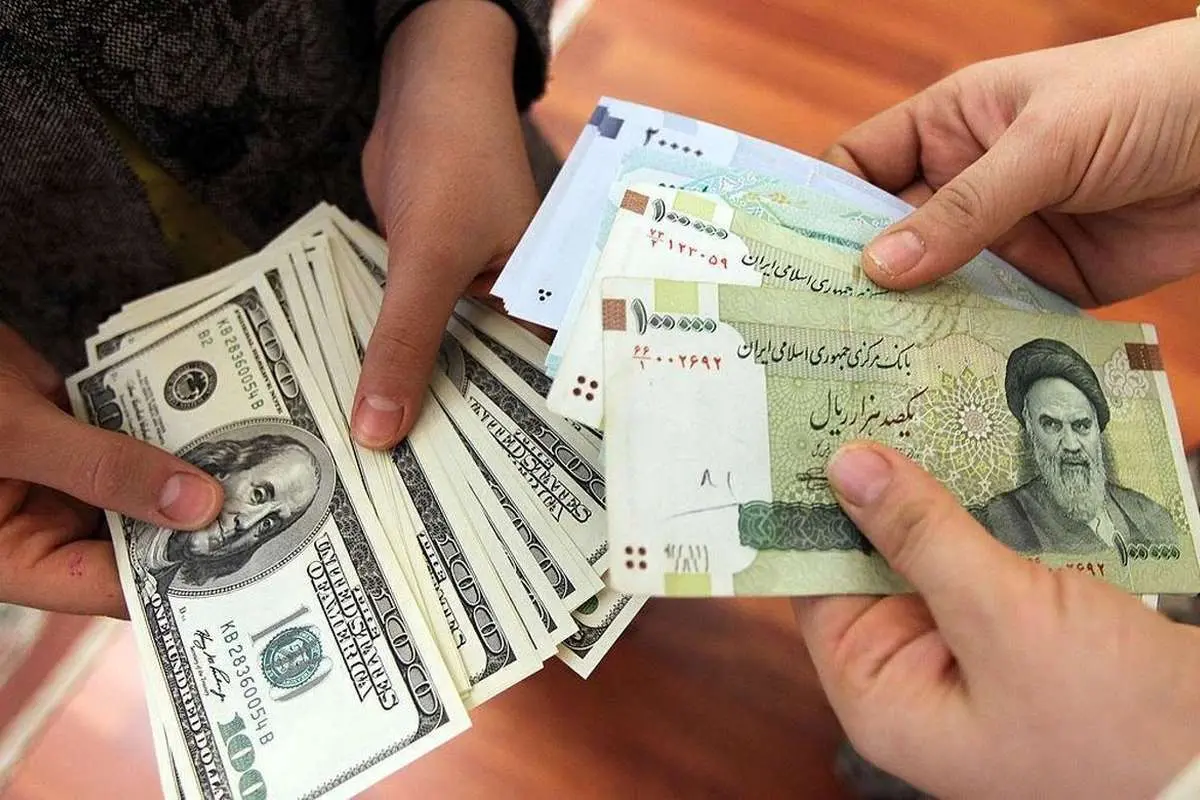 ایرانیها چقدر دلار در خانه دارند؟
