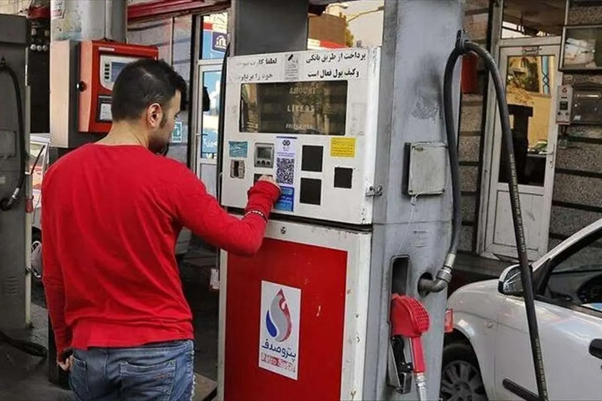 تخصیص بنزین به هر کد ملی؟ یک کارشناس: هم غیراجرایی و هم غیرکارشناسی است