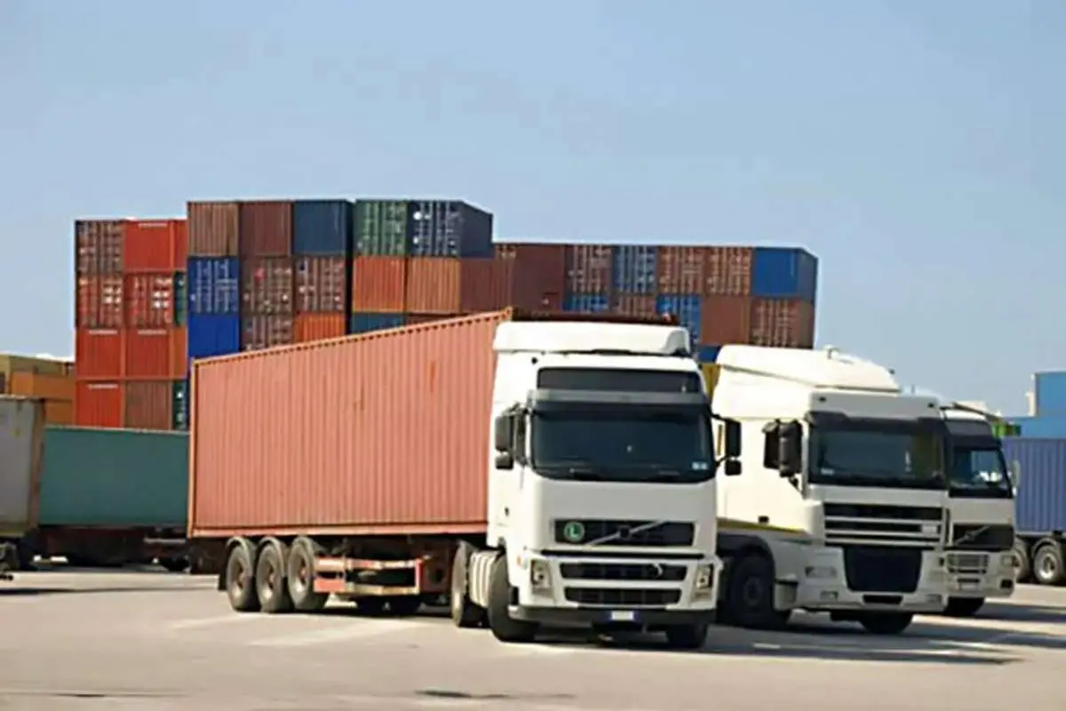وضعیت وخیم کامیون‌های ایرانی پشت مرز‌های بلاروس؛ جان رانندگان در خطر است
