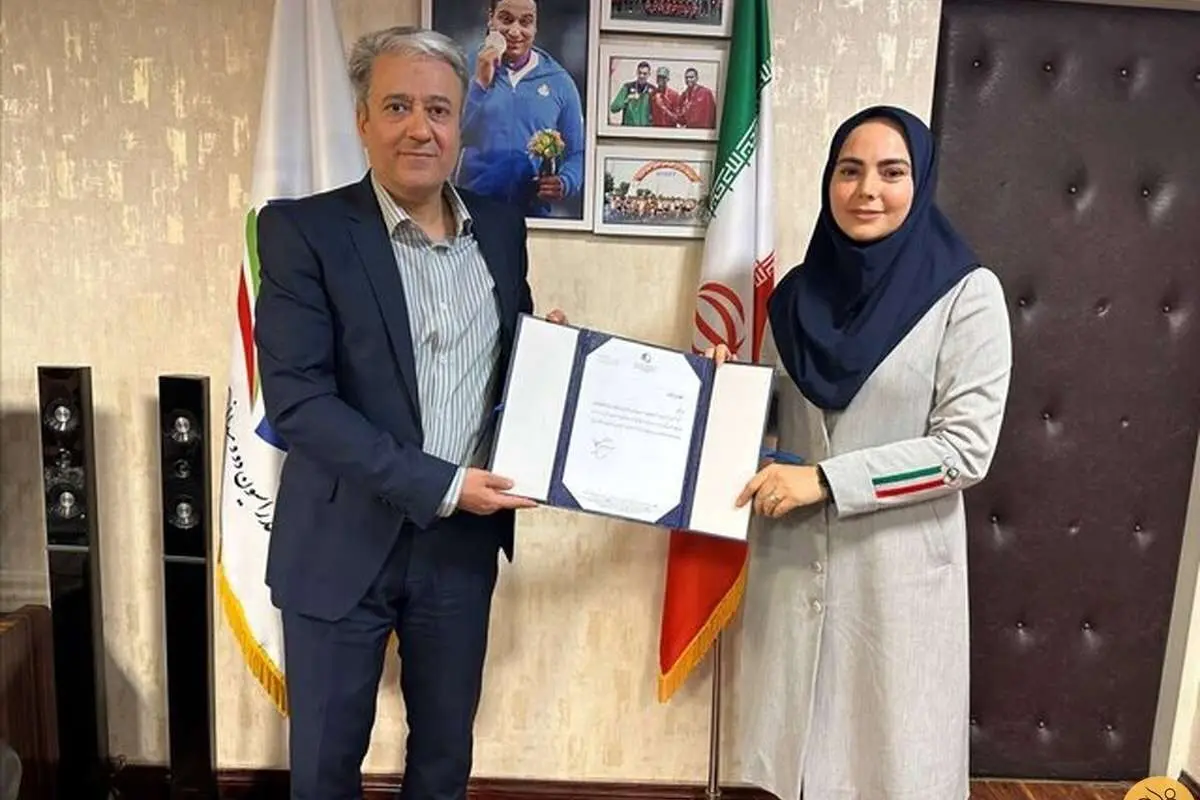 مجری زن صداوسیما در فدارسیون پست گرفت