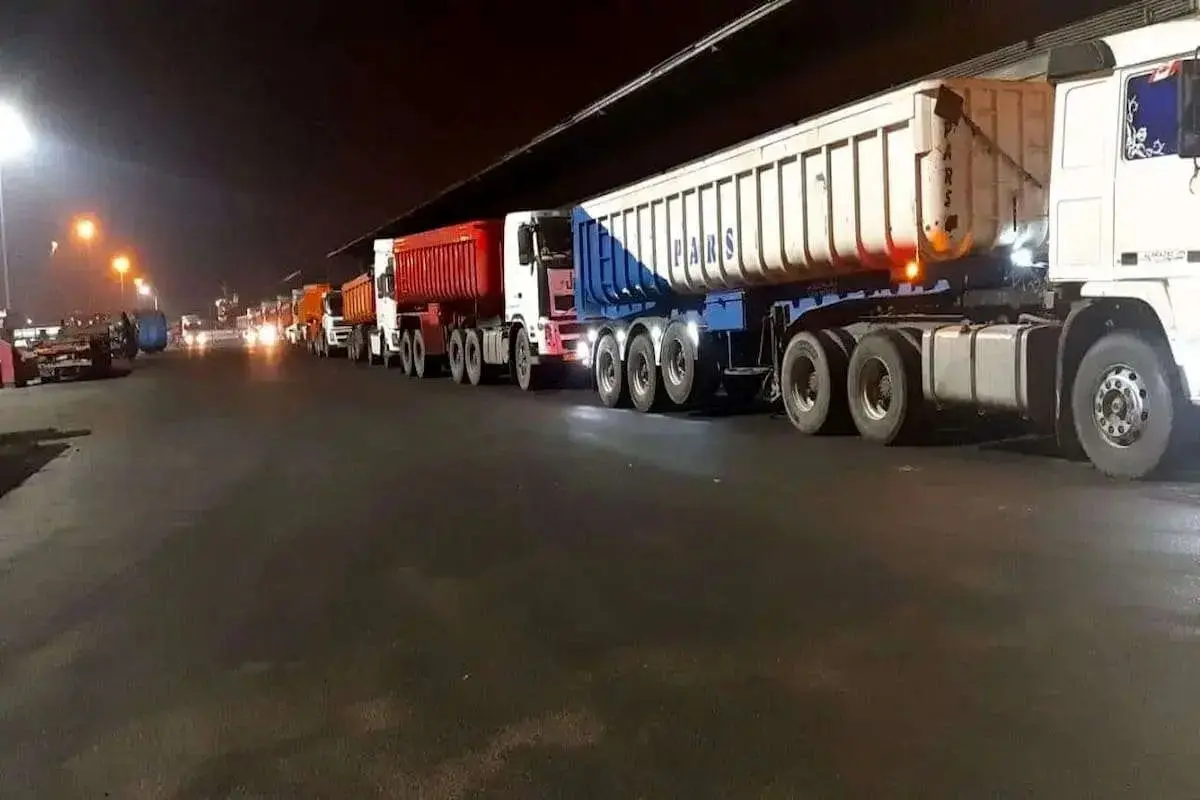 ماجرای معطلی کامیون‌های ایرانی در بلاروس؛ روسیه ویزا نداد؟
