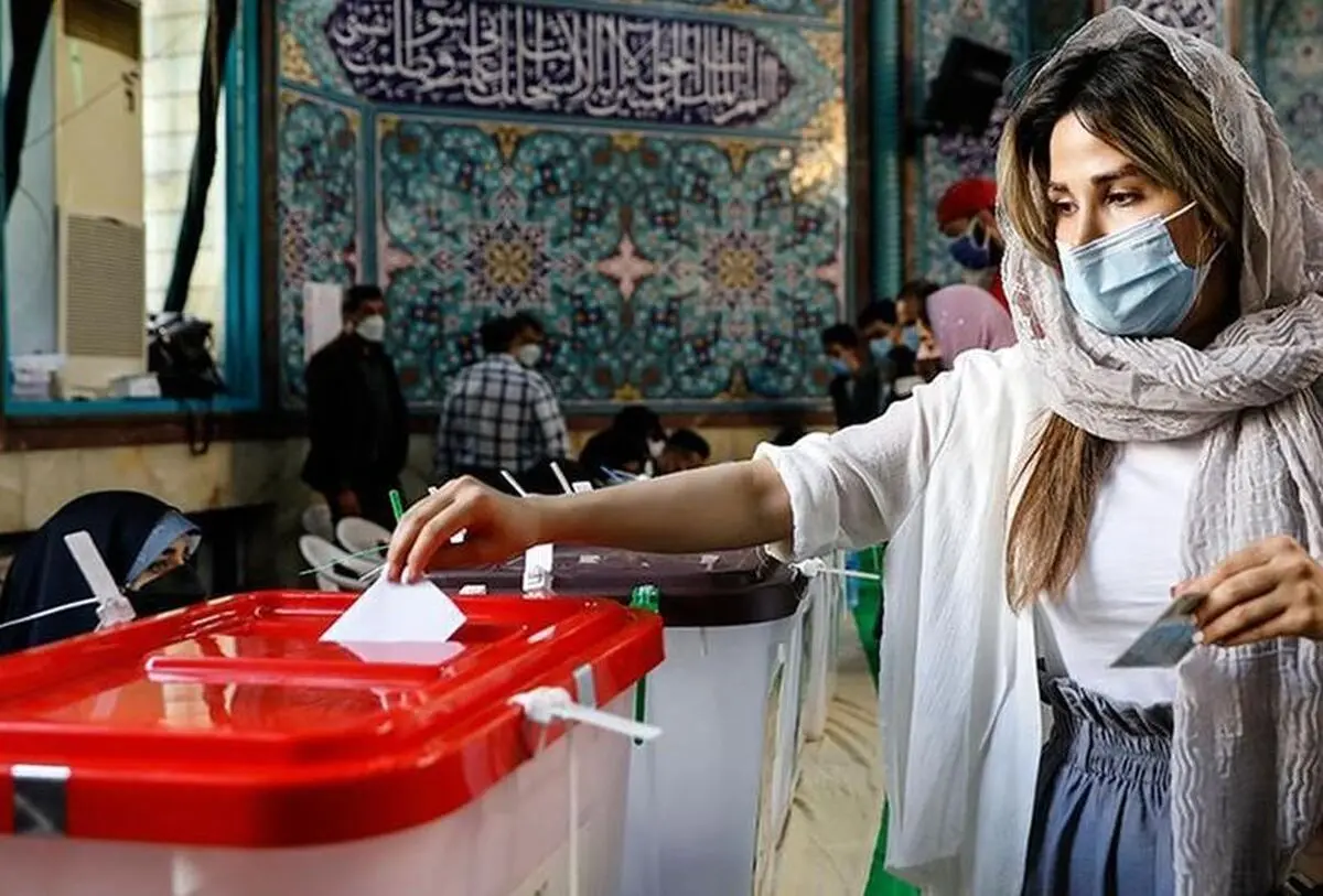 «تناقض حجاب را پای صندق رای و در ادارات چگونه حل می‌کنید؟»