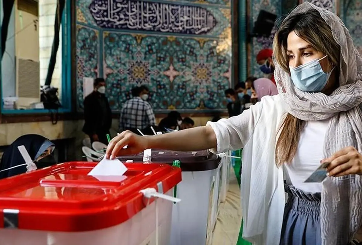 «تناقض حجاب را پای صندق رای و در ادارات چگونه حل می‌کنید؟»
